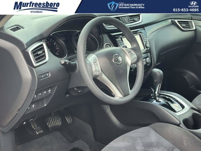 Used 2015 Nissan Rogue SV w/ SV Premium Package FWD image 12