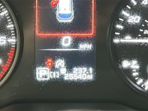 Used 2024 Subaru Crosstrek 2.0i AWD/4WD image 19