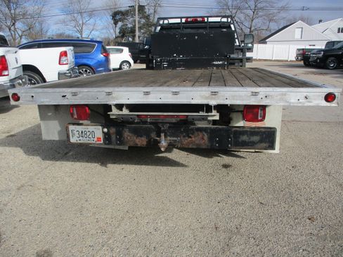 Used 2015 Chevrolet Silverado 3500 LT w/ LT Convenience Package image 8