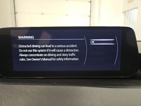 Used 2024 MAZDA MAZDA3 Hatchback w/Premium Plus Pkg image 24