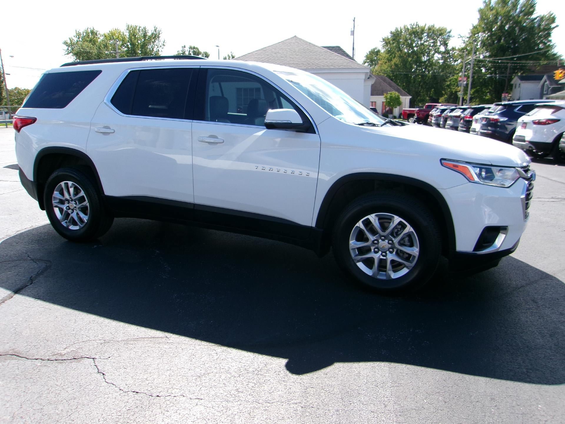 Used 2021 Chevrolet Traverse LT w/ LPO, Floor Liner Package AWD/4WD image 4