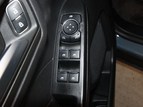 Used 2025 Ford Escape SE FWD image 6