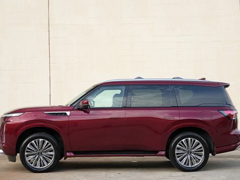 Used 2025 INFINITI QX80 Sensory w/ Exterior Package AWD/4WD image 9