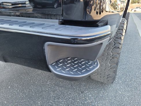 Used 2018 Chevrolet Silverado 1500 LT w/ All Star Edition image 9