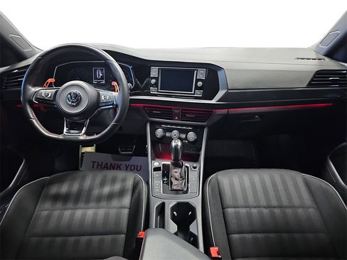 Used 2020 Volkswagen Jetta GLI image 9