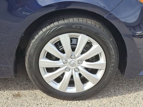 Used 2022 Toyota Corolla LE image 8