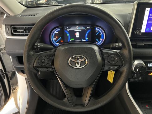 Used 2023 Toyota RAV4 LE image 10