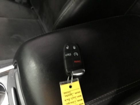 Used 2021 Dodge Charger Scat Pack image 11