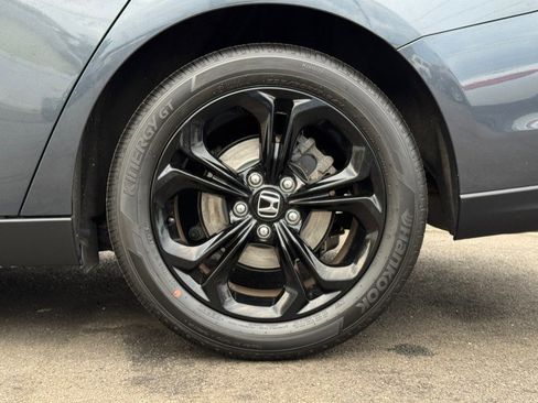 Used 2025 Honda Accord SE image 15