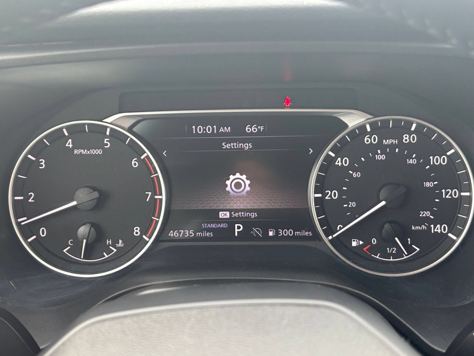 Used 2025 Nissan Rogue SV FWD image 39