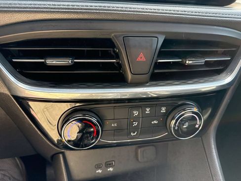 Used 2024 Buick Encore GX Sport Touring FWD image 33