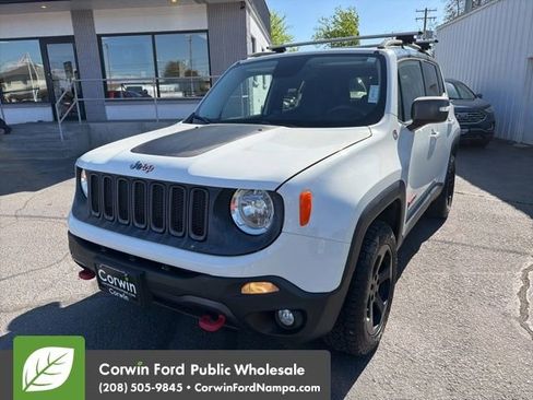 Used 2015 Jeep Renegade Trailhawk w/ Premium Leather Group AWD/4WD image 1