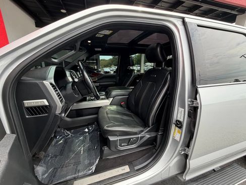 Used 2017 Ford F150 Platinum w/ Equipment Group 701A Luxury AWD/4WD image 34