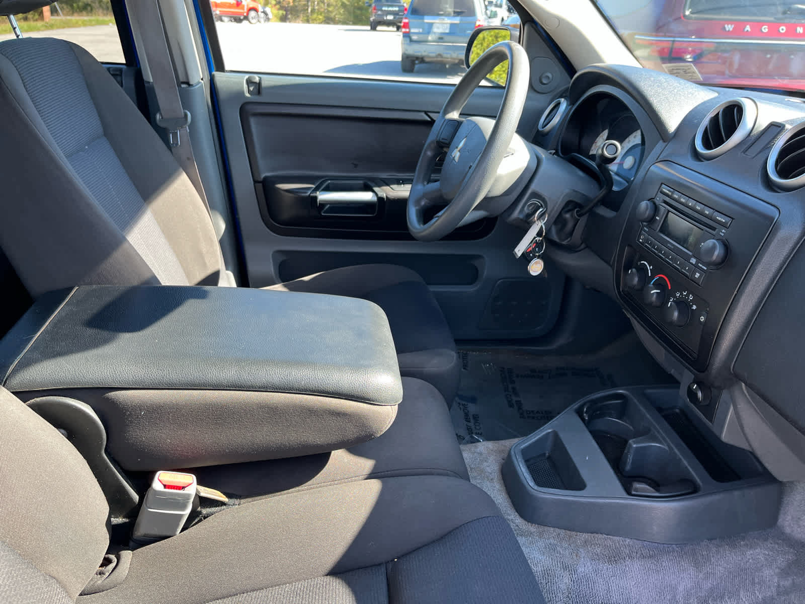 Used 2007 Mitsubishi Raider LS AWD/4WD image 34