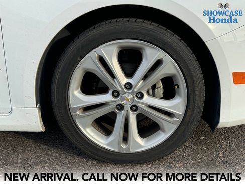 Used 2015 Chevrolet Cruze LTZ w/ Sun, Sound and Sport Package image 7