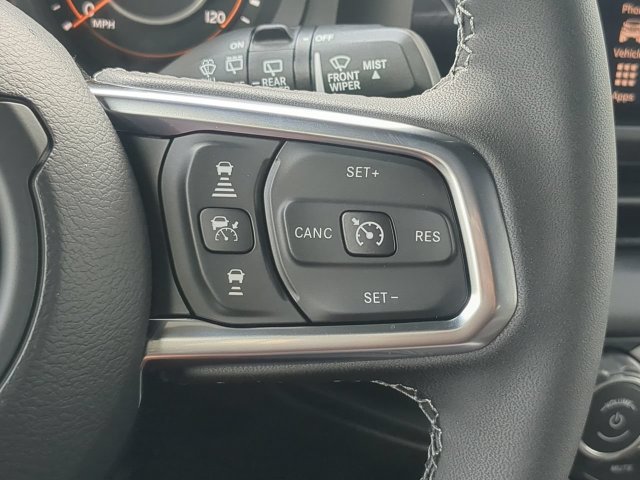 New 2026 Jeep Wrangler Unlimited Sahara AWD/4WD image 31