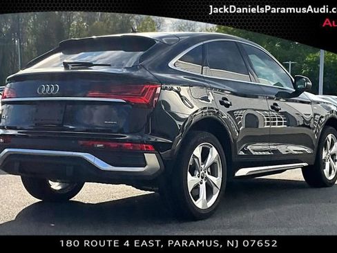 Used 2023 Audi Q5 2.0T Premium Plus w/ Premium Plus Package AWD/4WD image 2