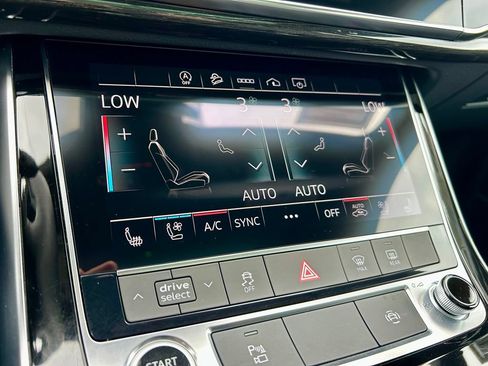 Used 2021 Audi Q8 Premium Plus AWD/4WD image 23