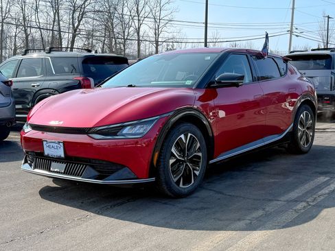 Certified 2023 Kia EV6 Wind w/ Wind Technology Package image 3