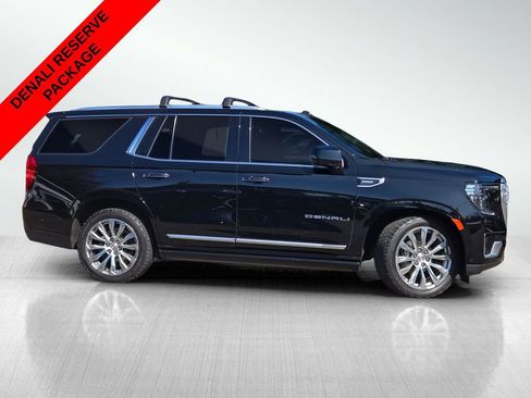 Used 2023 GMC Yukon Denali w/ Denali Reserve Package image 3