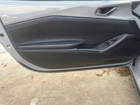 Used 2024 MAZDA MX-5 Miata RF Grand Touring image 11