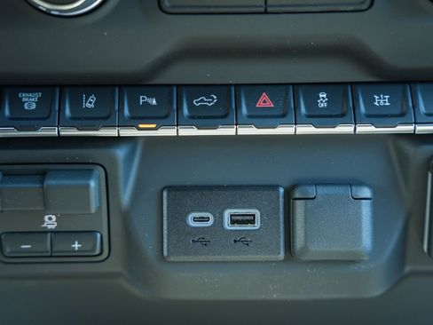 New 2026 Chevrolet Silverado 3500 W/T image 27