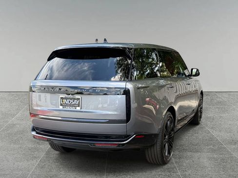 Used 2024 Land Rover Range Rover Long Wheelbase SE AWD/4WD image 10