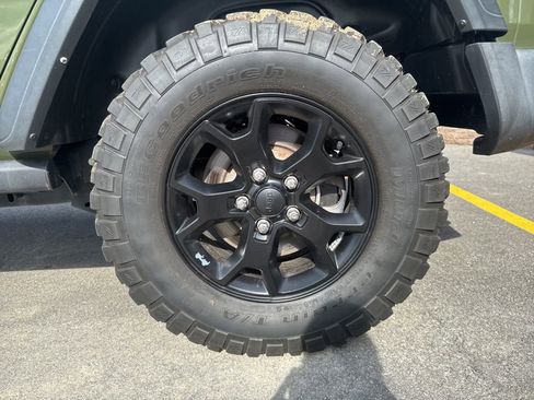 Used 2021 Jeep Wrangler Unlimited Sport AWD/4WD image 10