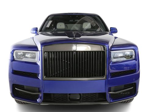 Used 2024 Rolls-Royce Cullinan Black Badge w/ Dark Exterior Package AWD/4WD image 8
