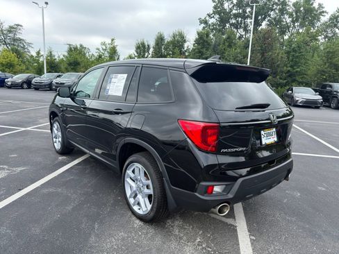 Used 2025 Honda Passport EX-L image 6