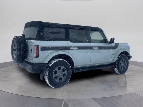 Used 2022 Ford Bronco Outer Banks image 6