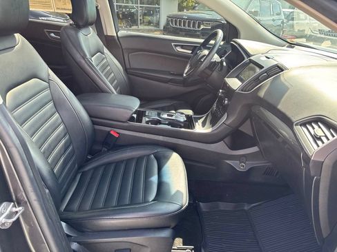 Used 2019 Ford Edge SEL w/ Equipment Group 201A AWD/4WD image 29