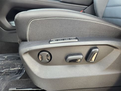 New 2026 Volkswagen Atlas Cross Sport SEL R-Line image 8