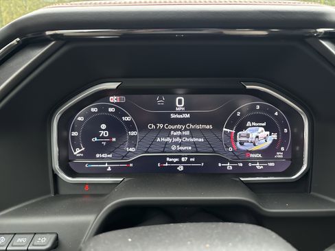 Used 2024 GMC Sierra 2500 AT4 w/ Technology Package image 20