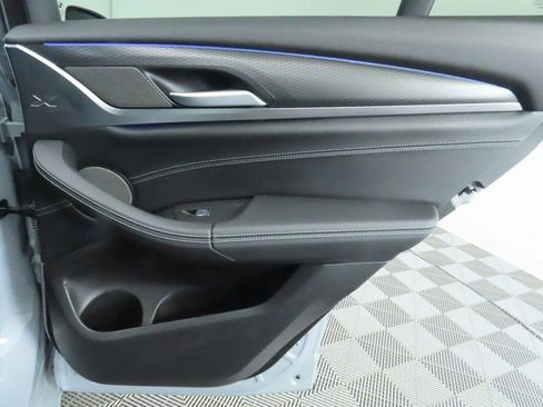 Used 2023 BMW X4 xDrive30i w/ M Sport Package image 28