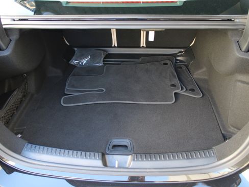 Used 2025 Mercedes-Benz E 350 Sedan image 27