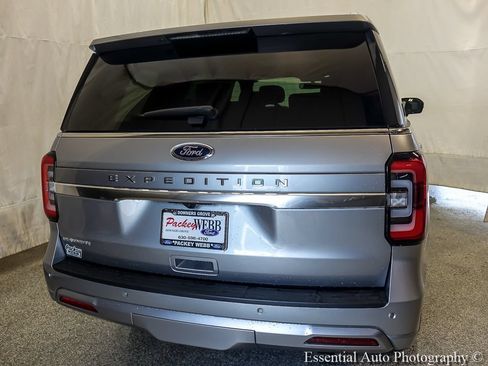 Certified 2023 Ford Expedition Platinum AWD/4WD image 6