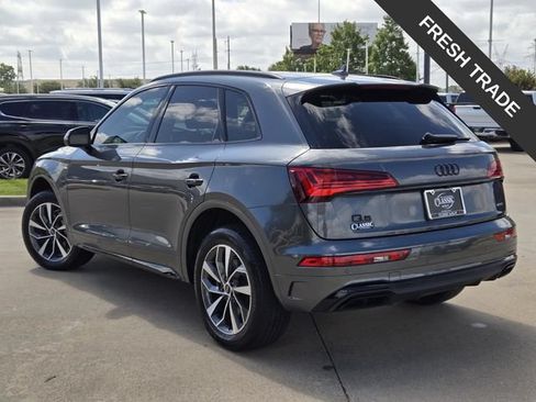 Used 2024 Audi Q5 2.0T Premium w/ Summer of Audi Package AWD/4WD image 4
