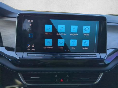 Used 2024 Volkswagen Atlas SE w/ Panoramic Sunroof Package FWD image 27