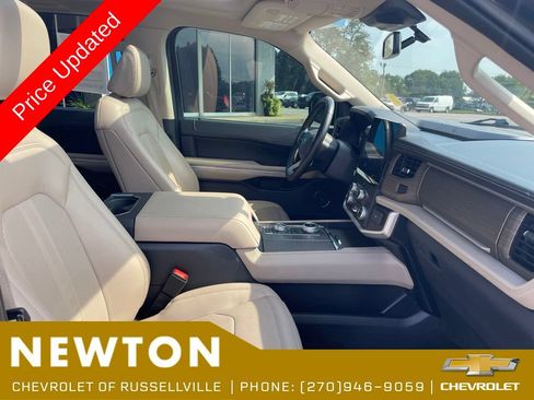 Used 2023 Ford Expedition Limited AWD/4WD image 22