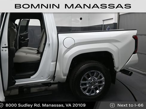 Used 2026 Toyota Tacoma Limited AWD/4WD image 11