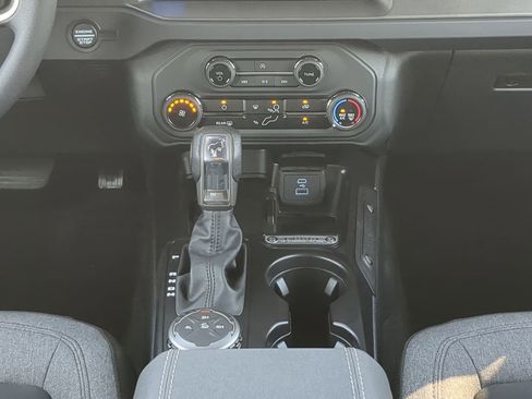 New 2025 Ford Bronco 4-Door image 17