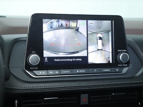 Certified 2023 Nissan Rogue SL AWD/4WD image 31