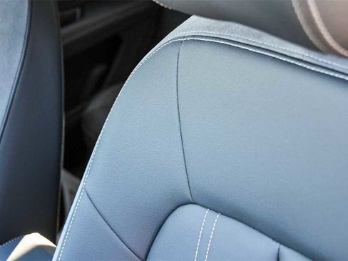 Used 2025 Audi Q4 e-tron Premium w/ Convenience Package image 25