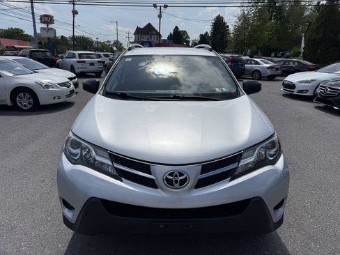 Used 2015 Toyota RAV4 LE FWD image 2