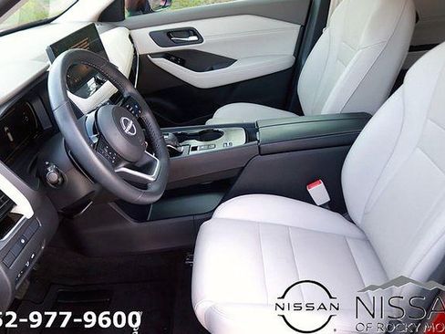 Certified 2024 Nissan Rogue SL FWD image 13