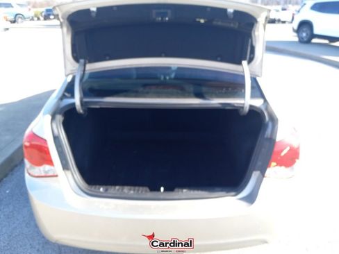 Used 2014 Chevrolet Cruze LT image 10