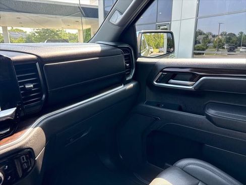 Used 2026 GMC Sierra 1500 SLT AWD/4WD image 22