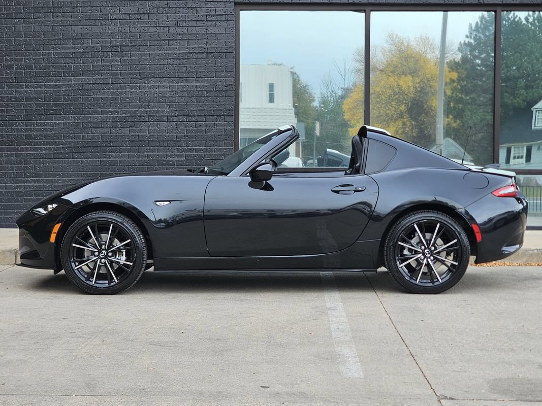 Used 2025 MAZDA MX-5 Miata RF Grand Touring RWD image 16