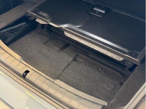 Used 2023 BMW 530e w/ Premium Package image 27